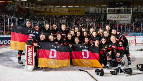 Auf nach Mailand: Eishockey-Frauen fahren zu Olympia