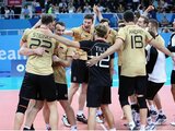 Volleyball-Männer spielen um Gold